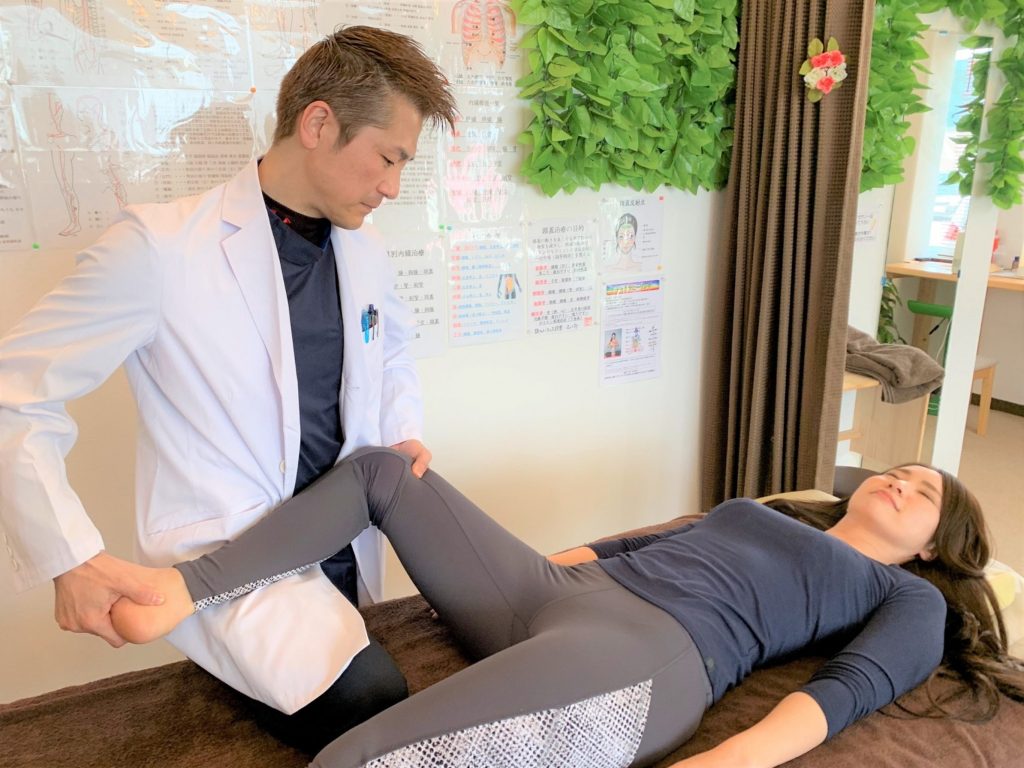 膝の施術